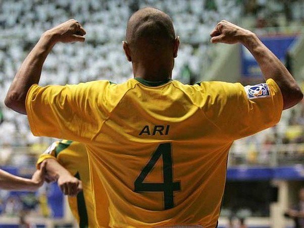 Brasileiro Ari é convocado para a seleção da Rússia, futebol internacional