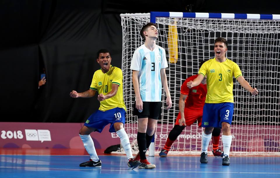 Brasil derrota a Argentina na final do Mundial de Futsal Feminino - H2FOZ