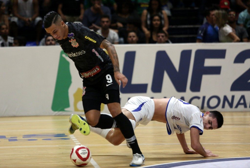 Com defesa de pênalti no último minuto, Corinthians vence o Minas pela Liga  Nacional de Futsal