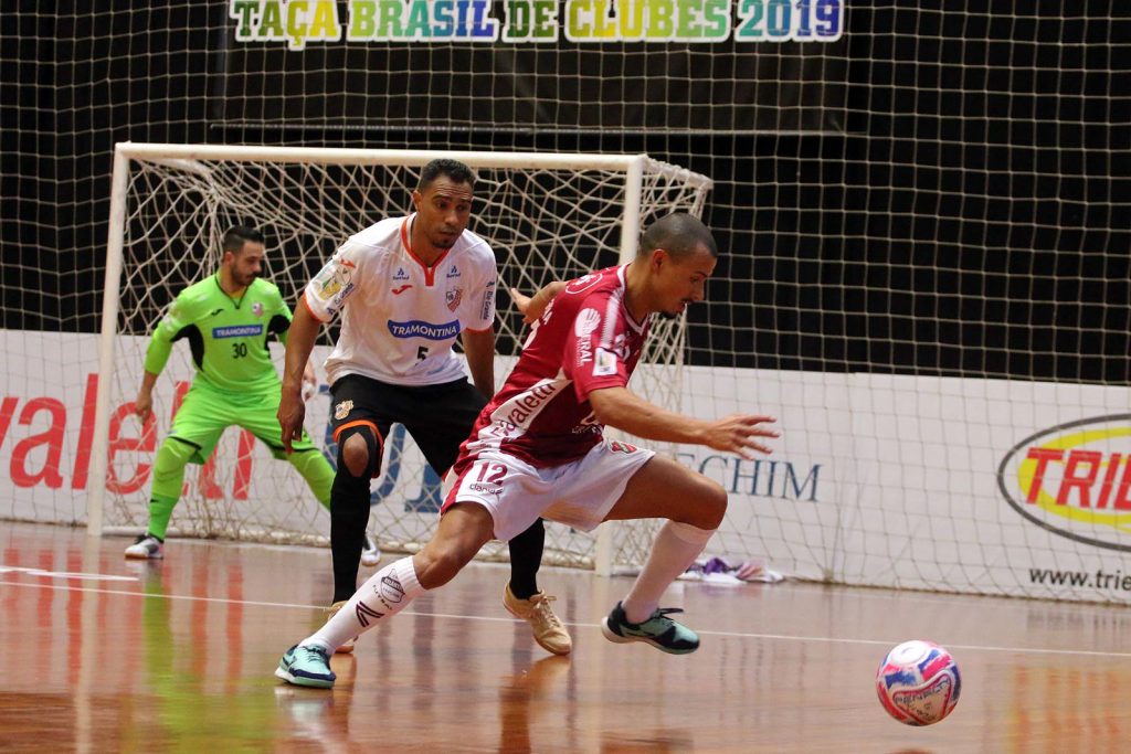 Atlântico Futsal - A conquista do Mundial de Clubes! O Atlântico  conquistava em 2015, sua mais importante taça até então: o Mundial de  Clubes. A decisão foi em um jogo épico contra