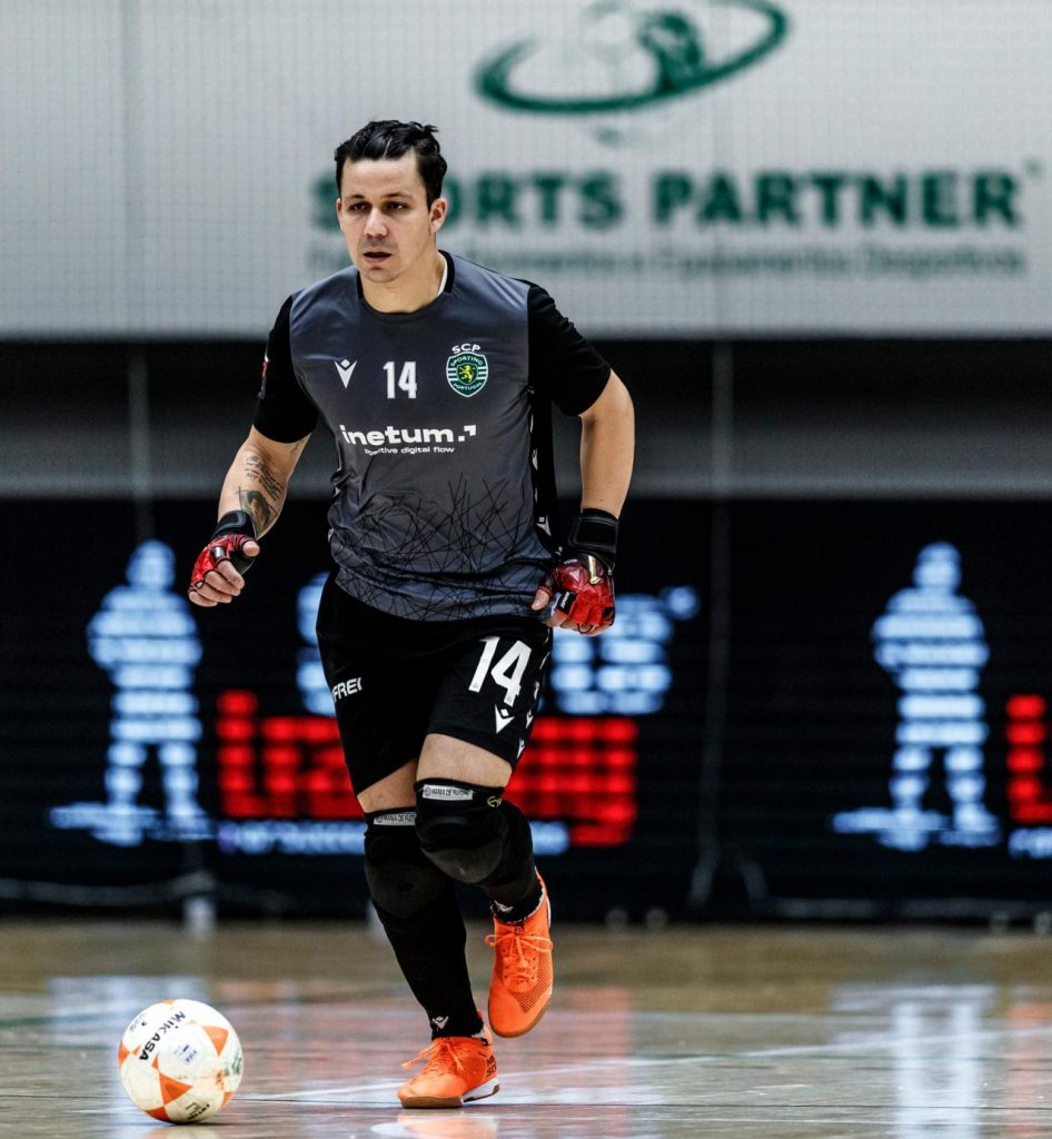 Aqui Acontece - Futsal Awards: brasileiro Guitta é eleito o melhor goleiro  do mundo