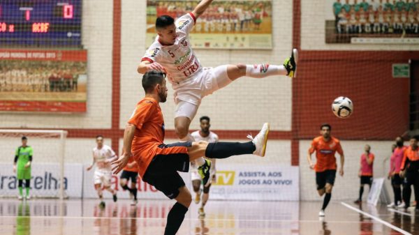 Falcão vence Manoel Tobias em enquete sobre quem foi o maior jogador de  futsal da história – LNF