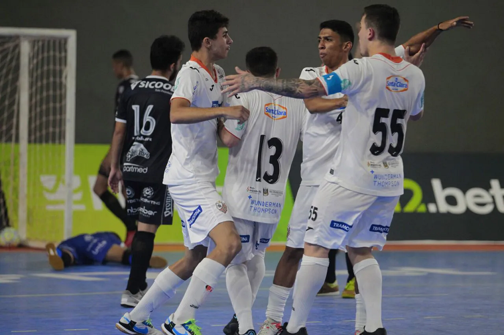 Intercomunidades de Futsal define equipes semi-finalistas