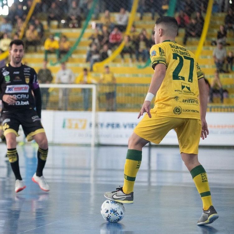 ▷ Os maiores jogadores brasileiros de futsal - Bodog