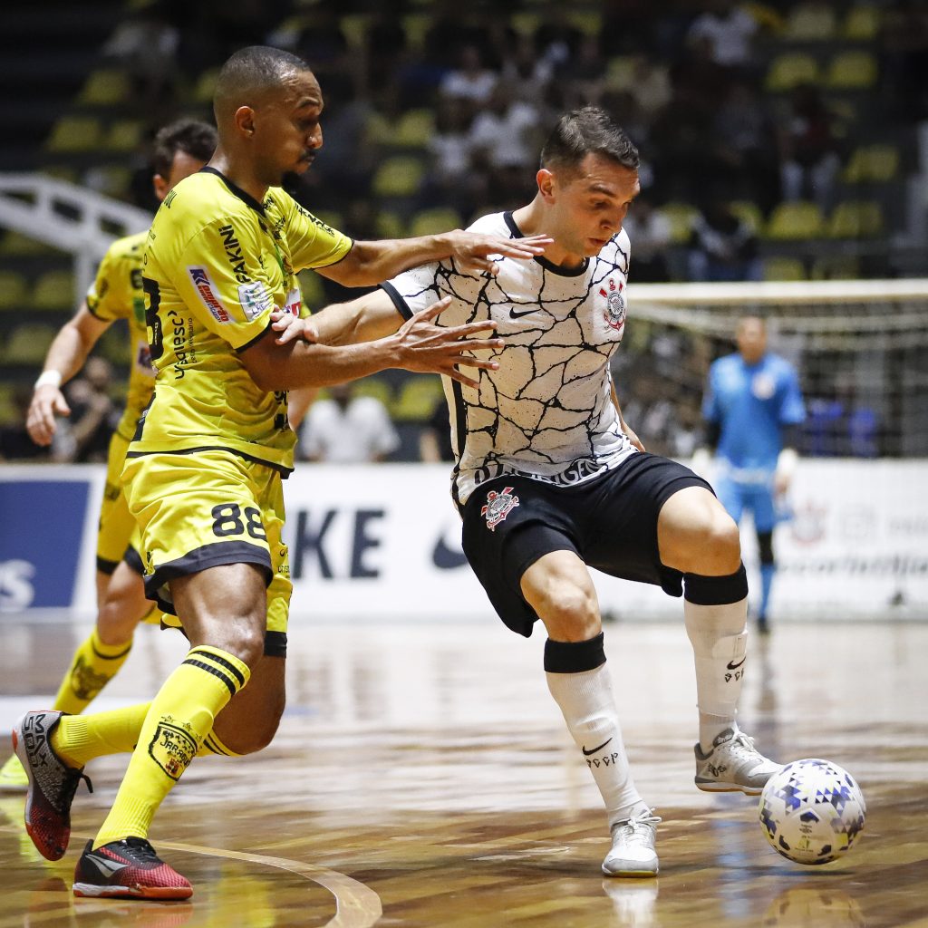 Motivados pela indicação e a um jogo da final – LNF