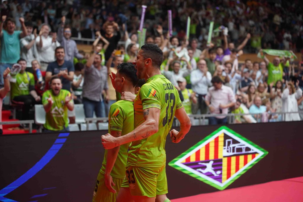 Resumo das meias-finais da UEFA Futsal Champions League: Palma e Sporting  decidem título, Futsal Champions League