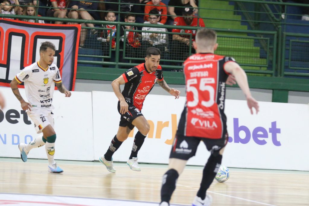 Assoeva bate Joinville nos pênaltis e vai à semifinal da Liga Futsal - ESPN