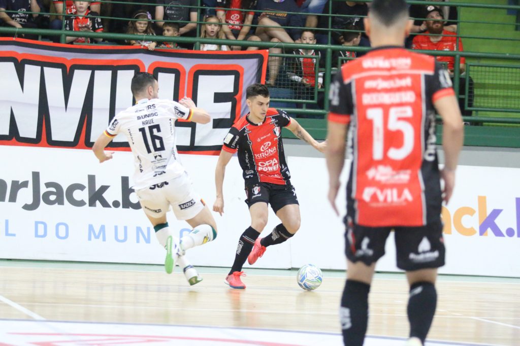 Assoeva bate Joinville nos pênaltis e vai à semifinal da Liga Futsal - ESPN