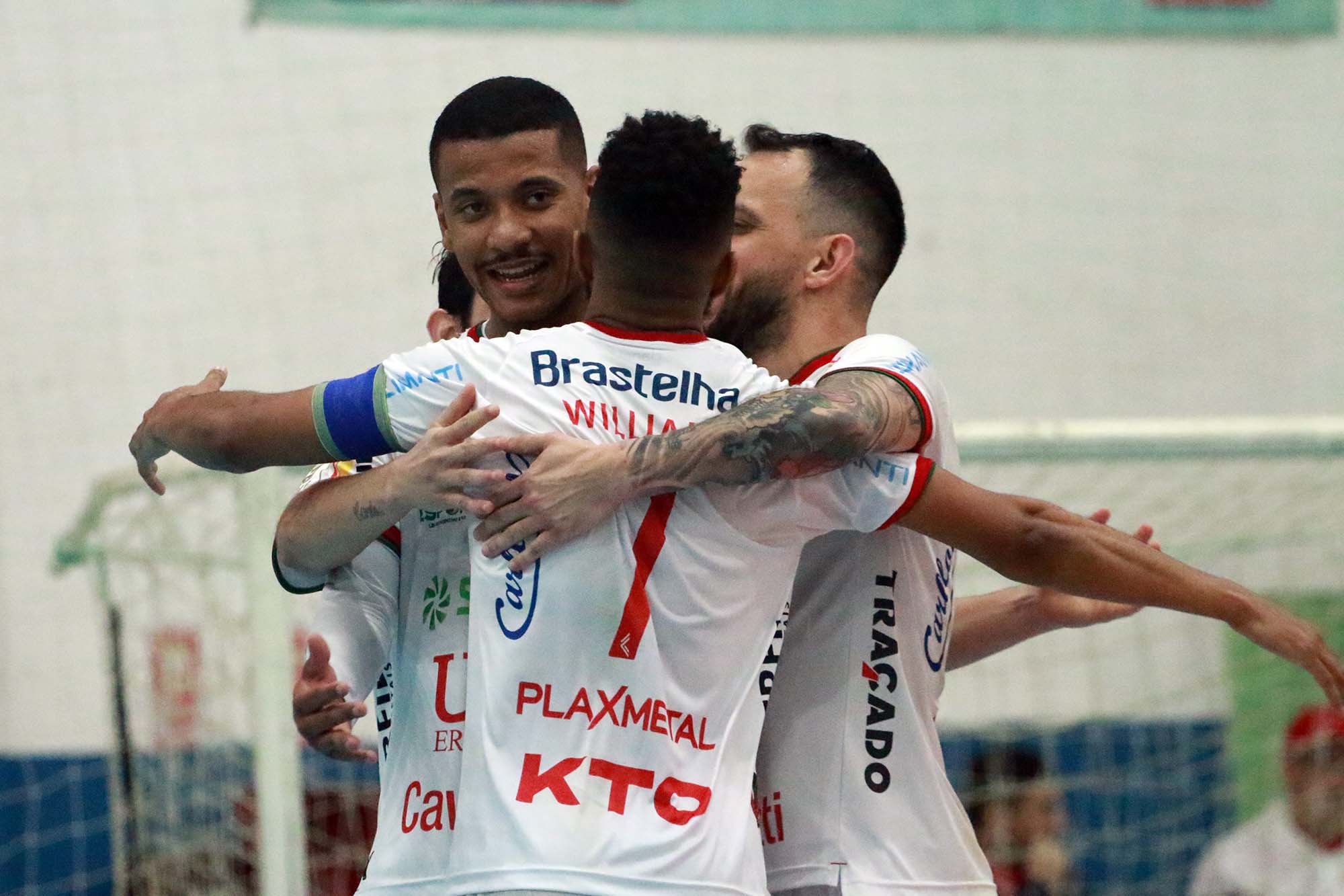 Atlântico vira nos últimos segundos e é campeão da Liga Nacional de Futsal