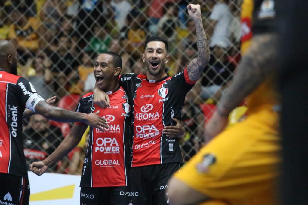 Joinville vs. Magnus: Joinville Repeats Victory to Secure Spot in Futsal League Final