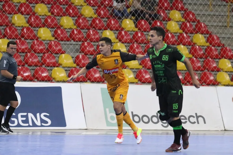 Corinthians goleia o Guarujá no Campeonato Paulista de Futsal Sub-20