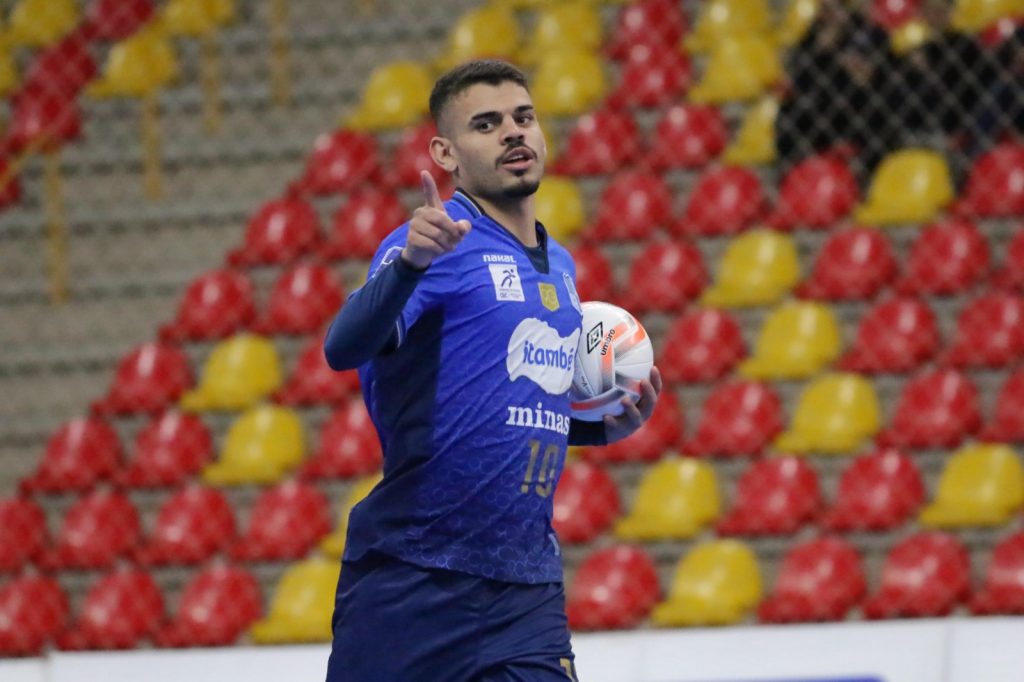 Guilherme Mansueto)