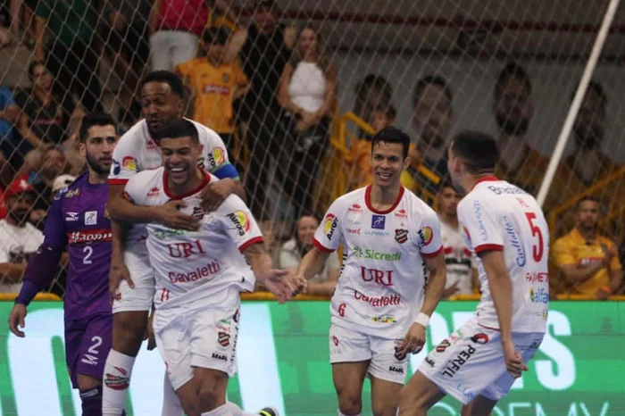 Edson Castro