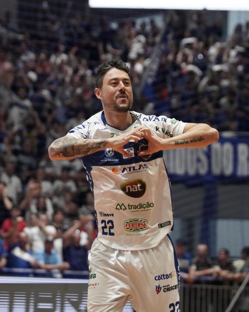 Maurício Moreira