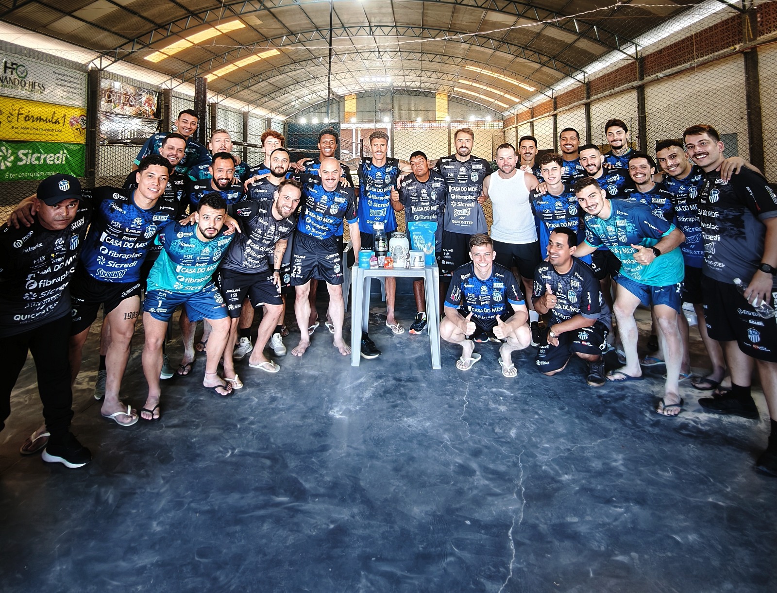 técnica do Futsal São Lourenço participaram de um encontro especial voltado à nutrição esportiva, conduzido pelo nutricionista e personal trainer Roni