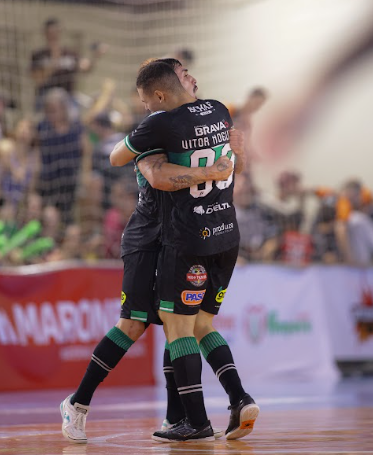 - foto - Elias Becker