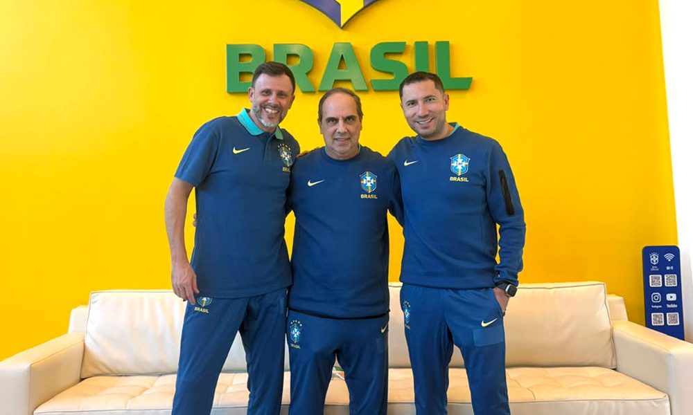 Profissionais do Jaraguá Futsal no workshop da CBF