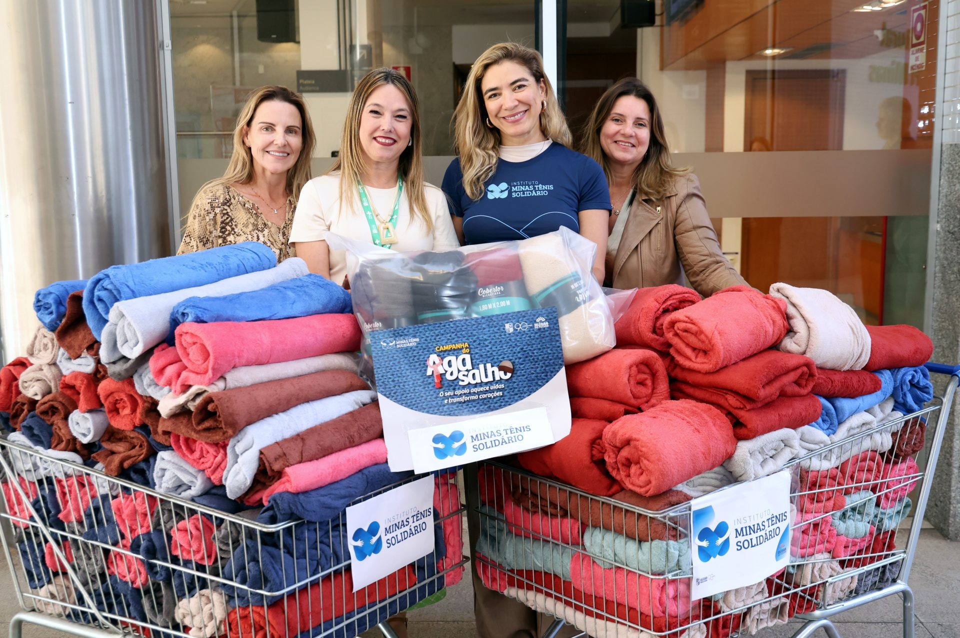 Campanha de arrecadação do Instituto Minas Tênis Solidário